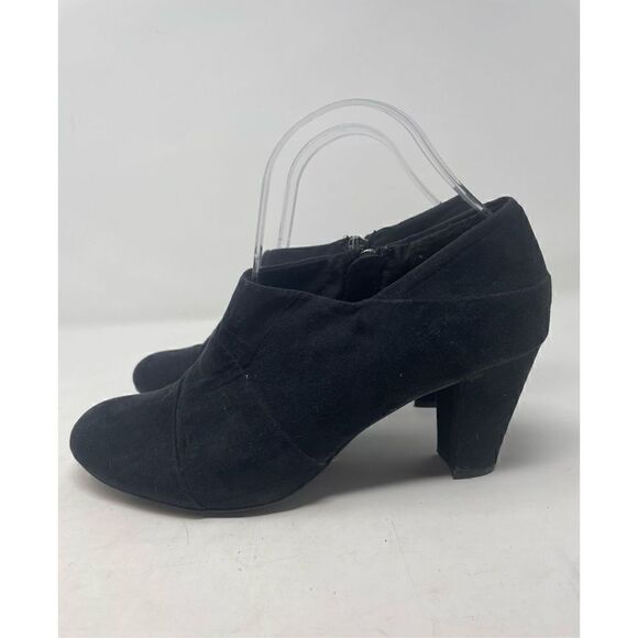 🔴 Mootsie Tootsie black vegan suede ankle booties size 9.5 - Picture 3 of 13